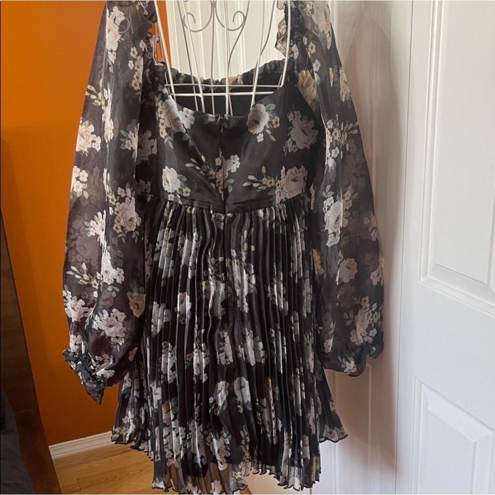 Lulu's Black Floral Long Sleeve Dress - Picture 5 of 11